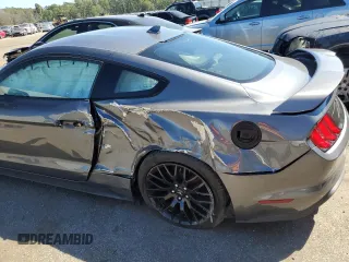 2022 Ford Mustang GT with VIN 1FA6P8CF0N5111152, listed as a Copart auction lot 62243372 with 6,417 mi miles. Bid and sale history available at carsss.com. Image 9.