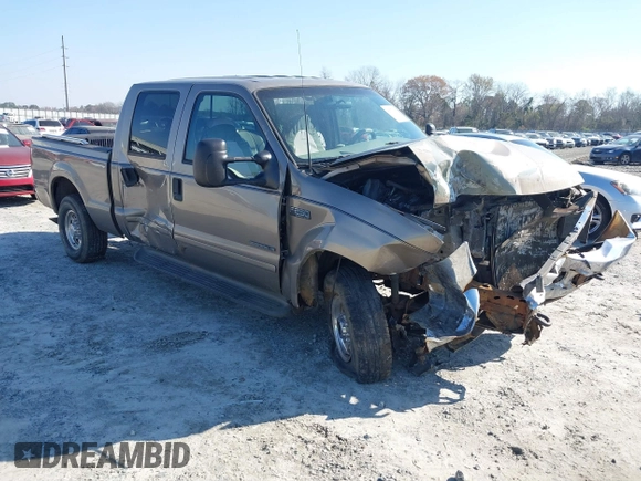 2002 Ford Super Duty F-250 XL with VIN 1FTNW21F02EA71756, listed as a IAAI auction lot 41770330 with 350,072 mi miles. Bid and sale history available at carsss.com. Image 1.