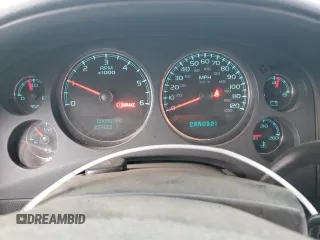 2008 Chevrolet Suburban Commercial with VIN 1GNFC16098R274049, listed as a Copart auction lot 80129264 with 237,623 mi miles and Salvage Title. Bid and sale history available at carsss.com. Image 9.