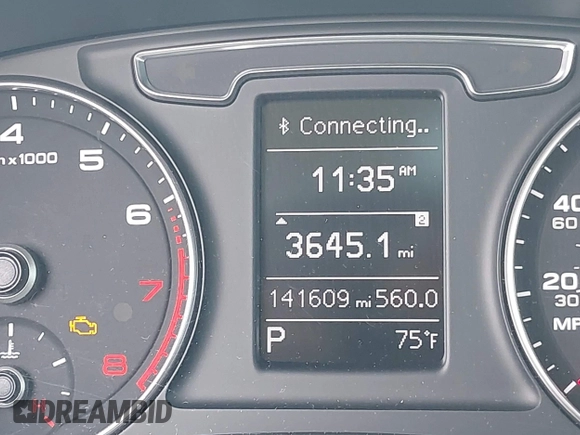 2016 Audi Q3 Premium Plus with VIN WA1BFCFSXGR022587, listed as a IAAI auction lot 42133288 with 141,609 mi miles. Bid and sale history available at carsss.com. Image 7.