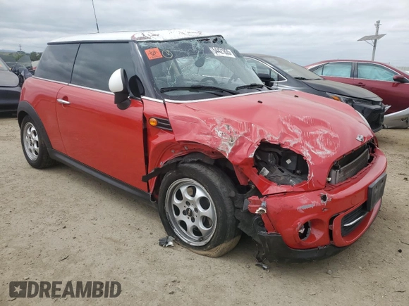 2013 MINI Hardtop with VIN WMWSU3C52DT544684, listed as a Copart auction lot 54421835 with 85,993 mi miles and Salvage Title. Bid and sale history available at DreamBid. Image 4.