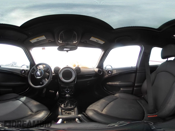 2014 MINI Countryman S with VIN WMWZC3C55EWP25697, listed as a IAAI auction lot 41797132 with Not Provided miles and . Bid and sale history available at DreamBid. Image 17.