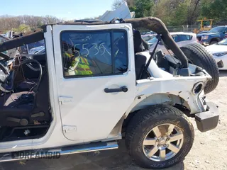 2013 Jeep Wrangler Unlimited Moab with VIN 1C4HJWEG7DL569862, listed as a IAAI auction lot 42095535 with Not provided miles and . Bid and sale history available at DreamBid. Image 13.