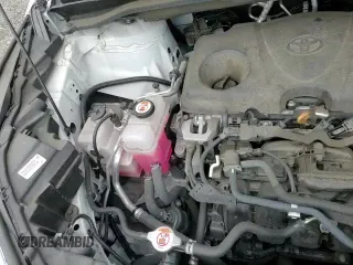 2021 Toyota Sienna LE z VIN 5TDKRKEC7MS003557, wystawiony jako Copart lot #80755605 z przebiegiem 100 897 mil mil oraz Szkoda całkowita • Salvage title. Historia ofert i sprzedaży dostępna na DreamBid. Obrazek 14.