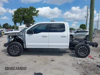 2021 Ford F-150 XL with VIN 1FTEW1EP6MFA68273, listed as a IAAI auction lot 42726285 with 33,989 mi miles and . Bid and sale history available at DreamBid. Image 15.