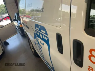 2012 Chevrolet Express Cargo z VIN 1GCSGAFX6C1142768, wystawiony jako IAAI lot #42529979 z przebiegiem 250 449 mil mil oraz . Historia ofert i sprzedaży dostępna na DreamBid. Obrazek 27.