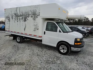 2018 Chevrolet Express Commercial with VIN 1GB0GSFG7J1333212, listed as a Copart auction lot 88714125 with 468,934 mi miles and Clean Title. Bid and sale history available at carsss.com. Image 4.