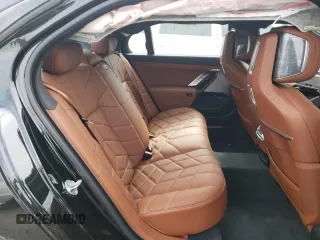 2023 BMW 7 Series 740i z VIN WBA23EH06PCL98645, wystawiony jako Copart lot #53717653 z przebiegiem Nie podano mil oraz . Historia ofert i sprzedaży dostępna na DreamBid. Obrazek 10.
