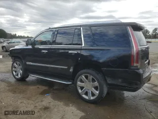 2019 Cadillac Escalade with VIN 1GYS3AKJXKR265299, listed as a Copart auction lot 86336404 with 142,040 mi miles and Salvage Title. Bid and sale history available at carsss.com. Image 2.
