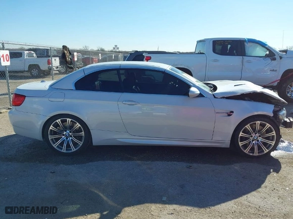 2011 BMW M3 with VIN WBSDX9C55BE584662, listed as a IAAI auction lot 41699373 with 57,744 mi miles. Bid and sale history available at carsss.com. Image 14.