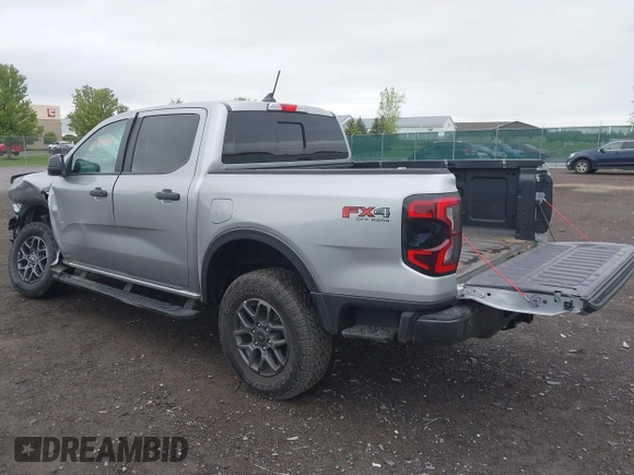2024 Ford Ranger XLT with VIN 1FTER4HH7RLE24669, listed as a IAAI auction lot 42263062 with 7,832 mi miles and . Bid and sale history available at DreamBid. Image 3.