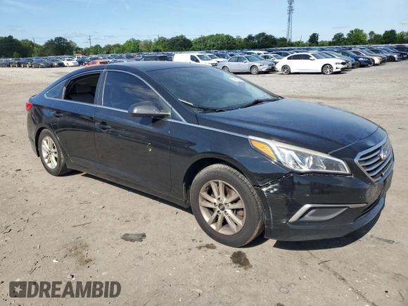 2016 Hyundai Sonata SE z VIN 5NPE24AF9GH275762, wystawiony jako Copart lot #57659225 z przebiegiem 190 229 mil mil oraz Szkoda całkowita • Salvage title. Historia ofert i sprzedaży dostępna na DreamBid. Obrazek 4.