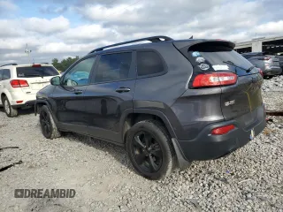 2016 Jeep Cherokee Altitude with VIN 1C4PJLCB1GW127082, listed as a Copart auction lot 70785954 with 75,791 mi miles and Salvage Title. Bid and sale history available at carsss.com. Image 2.