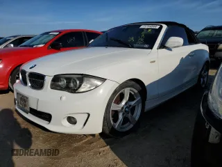 2013 BMW 1 Series 128i z VIN WBAUL7C54DVU10072, wystawiony jako Copart lot #73754044 z przebiegiem Nie podano mil oraz Nie do naprawy • Non repairable. Historia ofert i sprzedaży dostępna na DreamBid. Obrazek 1.