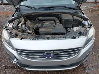 2014 Volvo S60 T5 with VIN YV1612FS0E1291364, listed as a IAAI auction lot 42130425 with 140,497 mi miles. Bid and sale history available at carsss.com. Image 10.