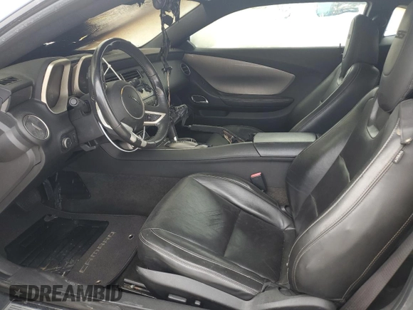 2010 Chevrolet Camaro 2SS z VIN 2G1FK1EJ3A9182899, wystawiony jako Copart lot #51444675 z przebiegiem Nie podano mil oraz Szkody całkowita. Historia ofert i sprzedaży dostępna na DreamBid. Obrazek 7.