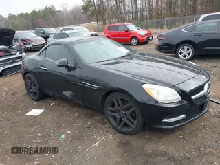 2013 Mercedes-Benz SLK-Class SLK 250 with VIN WDDPK4HA5DF057414, listed as a IAAI auction lot 41405585 with 87,307 mi miles. Bid and sale history available at carsss.com. Image 1.