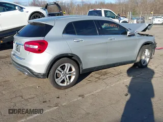 2015 Mercedes-Benz GLA 250 z VIN WDCTG4GB3FJ074548, wystawiony jako IAAI lot #41328457 z przebiegiem 75 706 mil mil oraz . Historia ofert i sprzedaży dostępna na DreamBid. Obrazek 4.