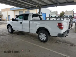 2009 Ford F-150 STX with VIN 1FTRX12809KB40594, listed as a Copart auction lot 49346625 with 490,523 mi miles and Clean Title. Bid and sale history available at carsss.com. Image 2.