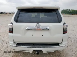 2019 Toyota 4Runner SR5 z VIN JTEZU5JR3K5196751, wystawiony jako Copart lot #57701485 z przebiegiem 54 439 mil mil oraz Szkoda całkowita • Salvage title. Historia ofert i sprzedaży dostępna na DreamBid. Obrazek 6.