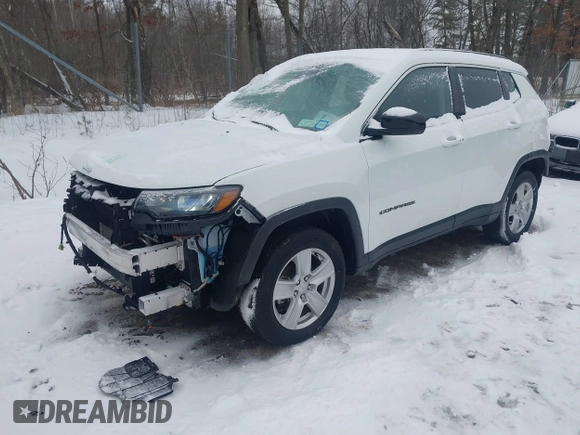 2022 Jeep Compass Latitude with VIN 3C4NJDBB0NT181278, listed as a IAAI auction lot 41502849 with 30,827 mi miles and . Bid and sale history available at DreamBid. Image 17.