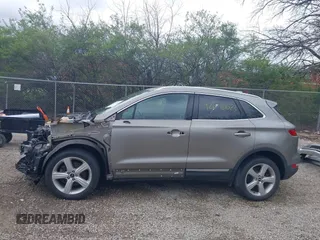 2017 Lincoln MKC Premiere with VIN 5LMCJ1C93HUL27435, listed as a IAAI auction lot 42016623 with 77,701 mi miles and . Bid and sale history available at DreamBid. Image 15.