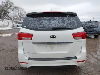 2017 Kia Sedona L with VIN KNDMA5C1XH6257708, listed as a IAAI auction lot 41758355 with 1 mi miles. Bid and sale history available at carsss.com. Image 17.