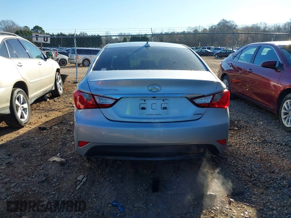 2014 Hyundai Sonata SE with VIN 5NPEC4AC0EH848726, listed as a IAAI auction lot 41747200 with 121,720 mi miles and . Bid and sale history available at DreamBid. Image 16.