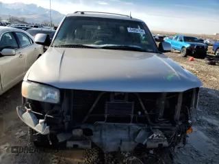 2004 GMC Yukon XL SLT with VIN 1GKEC16T24J120519, listed as a Copart auction lot 84963154 with 185,599 mi miles and Salvage Title. Bid and sale history available at carsss.com. Image 5.