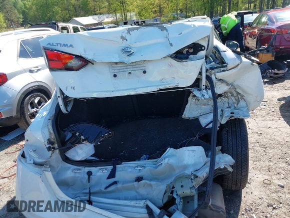 2019 Nissan Altima S with VIN 1N4BL4BVXKC155016, listed as a IAAI auction lot 41980978 with 97,688 mi miles and . Bid and sale history available at carsss.com. Image 16.