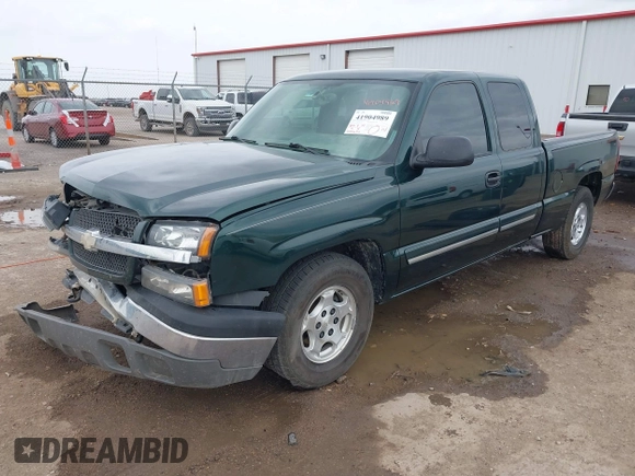 2004 Chevrolet Silverado 1500 Work Truck with VIN 2GCEC19T941193338, listed as a IAAI auction lot 41904989 with 147,616 mi miles. Bid and sale history available at carsss.com. Image 17.