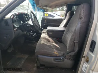 2000 Dodge Ram 1500 with VIN 3B7HC13Z1YG138356, listed as a Copart auction lot 68306524 with 171,481 mi miles and Salvage Title. Bid and sale history available at carsss.com. Image 7.
