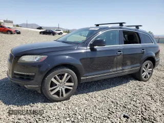 2015 Audi Q7 Premium Plus z VIN WA1LGAFE9FD012371, wystawiony jako Copart lot #59772625 z przebiegiem 105 212 mil mil oraz Szkoda całkowita • Salvage title. Historia ofert i sprzedaży dostępna na DreamBid. Obrazek 1.