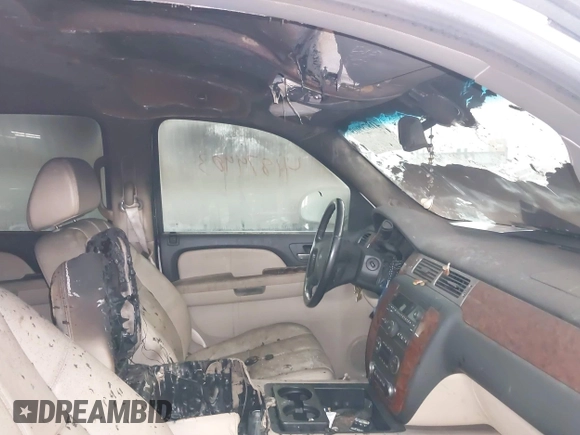 2008 Chevrolet Tahoe 1LT with VIN 1GNFK13038J148176, listed as a IAAI auction lot 41879903 with 200,709 mi miles and . Bid and sale history available at DreamBid. Image 14.