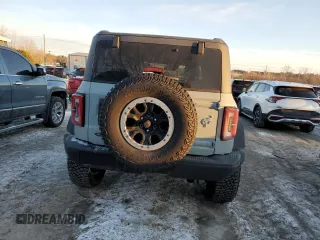 2024 Ford Bronco Badlands z VIN 1FMEE9BP1RLA20321, wystawiony jako Copart lot #42357405 z przebiegiem 8 327 mil mil oraz Szkoda całkowita • Salvage title. Historia ofert i sprzedaży dostępna na DreamBid. Obrazek 6.