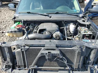 2014 Chevrolet Suburban LT with VIN 1GNSKJE72ER131763, listed as a Copart auction lot 69026754 with 186,248 mi miles and Salvage Title. Bid and sale history available at carsss.com. Image 13.