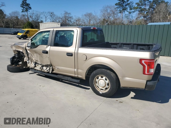 2015 Ford F-150 XL with VIN 1FTEW1CP0FFB08675, listed as a Copart auction lot 45392665 with 199,556 mi miles and Salvage Title. Bid and sale history available at carsss.com. Image 2.