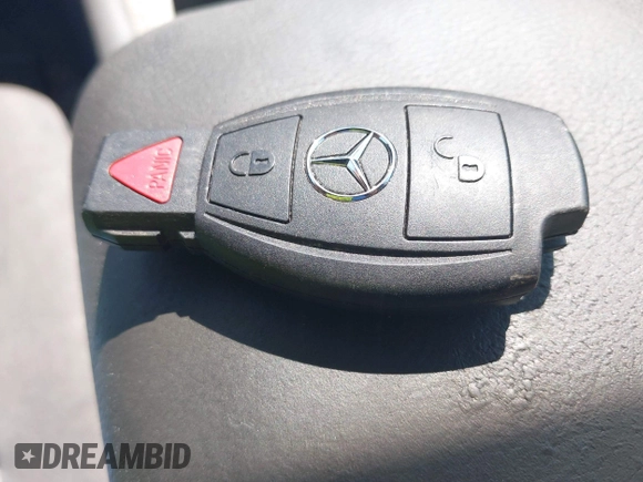 2002 Mercedes-Benz C 230/260/280/320 с VIN WDBRN47JX2A275305, выставлен на аукционе IAAI как лот 42231276 с пробегом 118 556 миль миль и . История ставок и продаж доступна на DreamBid. Изображение 11.
