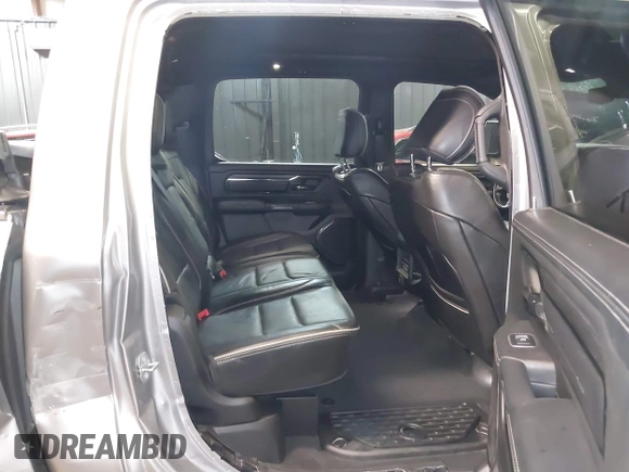 2022 Ram 1500 Limited z VIN 1C6SRFHM1NN211394, wystawiony jako IAAI lot #42052416 z przebiegiem 28 881 mil mil oraz . Historia ofert i sprzedaży dostępna na DreamBid. Obrazek 8.