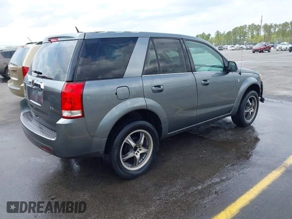 2007 Saturn VUE V6 z VIN 5GZCZ53487S824615, wystawiony jako IAAI lot #41928510 z przebiegiem 205 451 mil mil oraz . Historia ofert i sprzedaży dostępna na DreamBid. Obrazek 4.