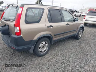 2006 Honda CR-V LX with VIN JHLRD78586C005185, listed as a IAAI auction lot 41976444 with 175,357 mi miles and . Bid and sale history available at carsss.com. Image 4.