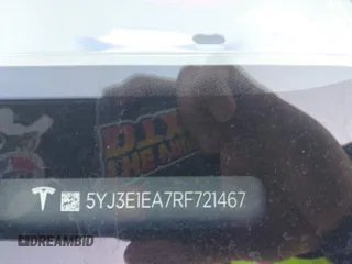 2024 Tesla Model 3 z VIN 5YJ3E1EA7RF721467, wystawiony jako IAAI lot #41857656 z przebiegiem 6 197 mil mil oraz . Historia ofert i sprzedaży dostępna na DreamBid. Obrazek 9.