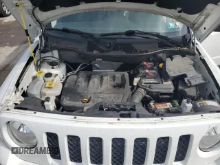 2016 Jeep Patriot High Altitude with VIN 1C4NJRFB0GD552651, listed as a Copart auction lot 55886435 with 105,735 mi miles and Clean Title. Bid and sale history available at DreamBid. Image 12.