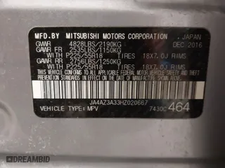 2017 Mitsubishi Outlander SE with VIN JA4AZ3A33HZ020667, listed as a IAAI auction lot 41695567 with 89,123 mi miles. Bid and sale history available at carsss.com. Image 9.