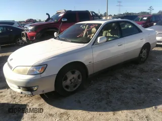 2001 Lexus ES with VIN JT8BF28GX10308569, listed as a IAAI auction lot 41159614 with 188,842 mi miles. Bid and sale history available at carsss.com. Image 2.