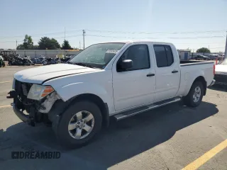 2010 Nissan Frontier SE with VIN 1N6AD0FV1AC426790, listed as a Copart auction lot 61505825 with 136,072 mi miles and Salvage title. Bid and sale history available at DreamBid. Image 1.