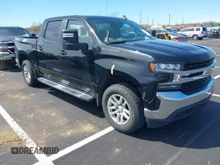 2021 Chevrolet Silverado 1500 LT with VIN 3GCUYDET1MG100713, listed as a IAAI auction lot 41854330 with 92,186 mi miles. Bid and sale history available at carsss.com. Image 1.