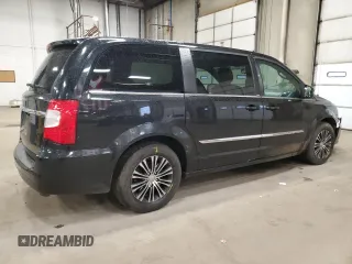 2014 Chrysler Town & Country S with VIN 2C4RC1HG1ER176087, listed as a Copart auction lot 47685805 with 130,257 mi miles and Salvage Title. Bid and sale history available at carsss.com. Image 3.