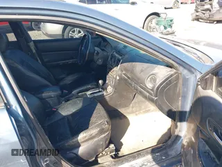 2006 Mazda 6 s Sport VE with VIN 1YVHP82D565M04589, listed as a IAAI auction lot 42082563 with 178,393 mi miles. Bid and sale history available at carsss.com. Image 5.