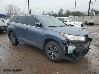 2018 Toyota Highlander LE with VIN 5TDBZRFH8JS887099, listed as a Copart auction lot 50317985 with 113,574 mi miles and Salvage Title. Bid and sale history available at carsss.com. Image 4.